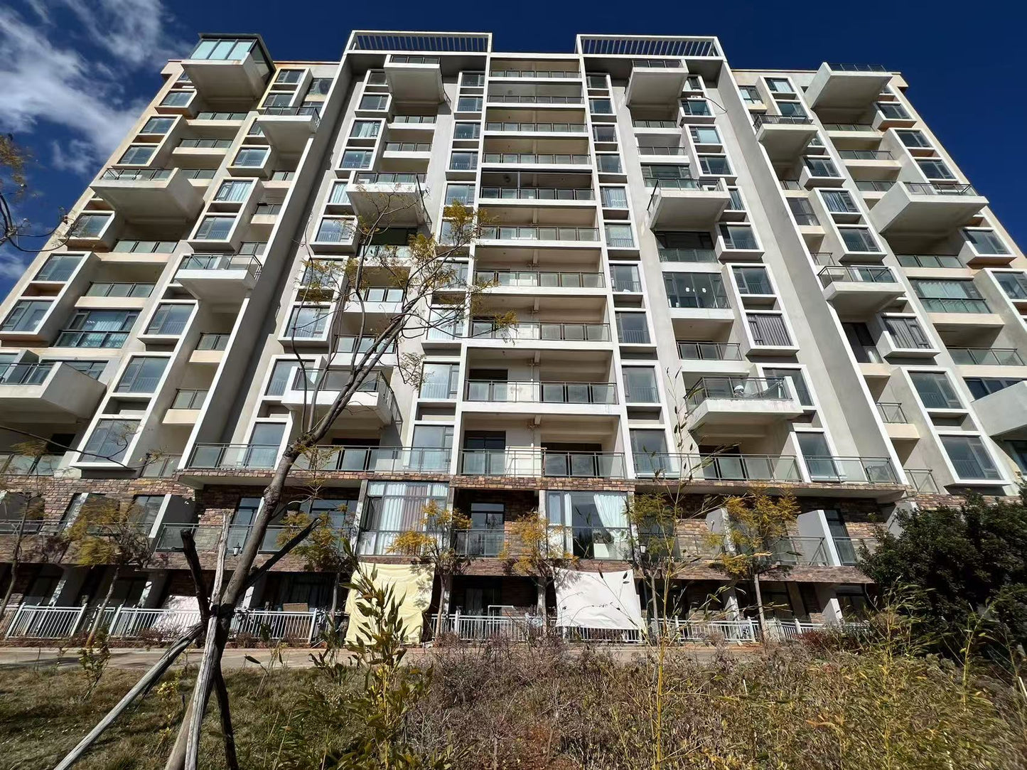 Chunyujia high-rise apartment on the mountain near the airport 2 bedrooms and 1 living room