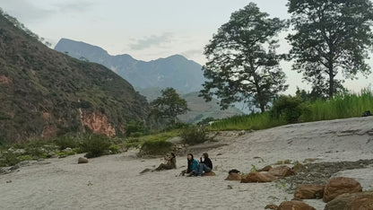 Campamento de 2 días junto al río Nujiang y la plantación de café de la montaña Gaoligong