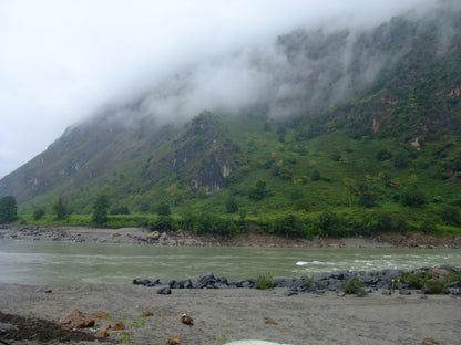 Campamento de 2 días junto al río Nujiang y la plantación de café de la montaña Gaoligong