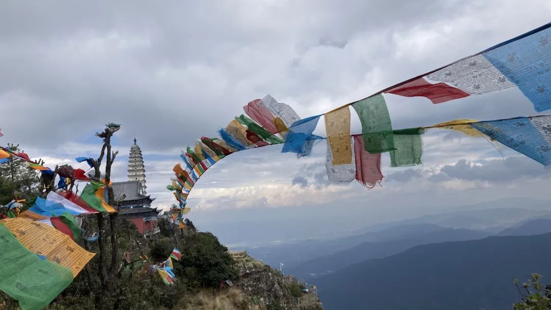 Wanderung zum Berg Jizu | Ein buddhistischer Pilgerweg (mittlere Distanz)