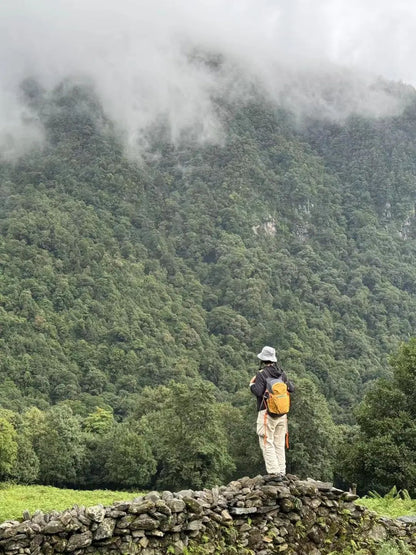 (Junio-noviembre) Campamento en la ladera oeste de la montaña Cangshan