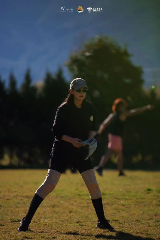 Baseball spielen mit dem Lamm