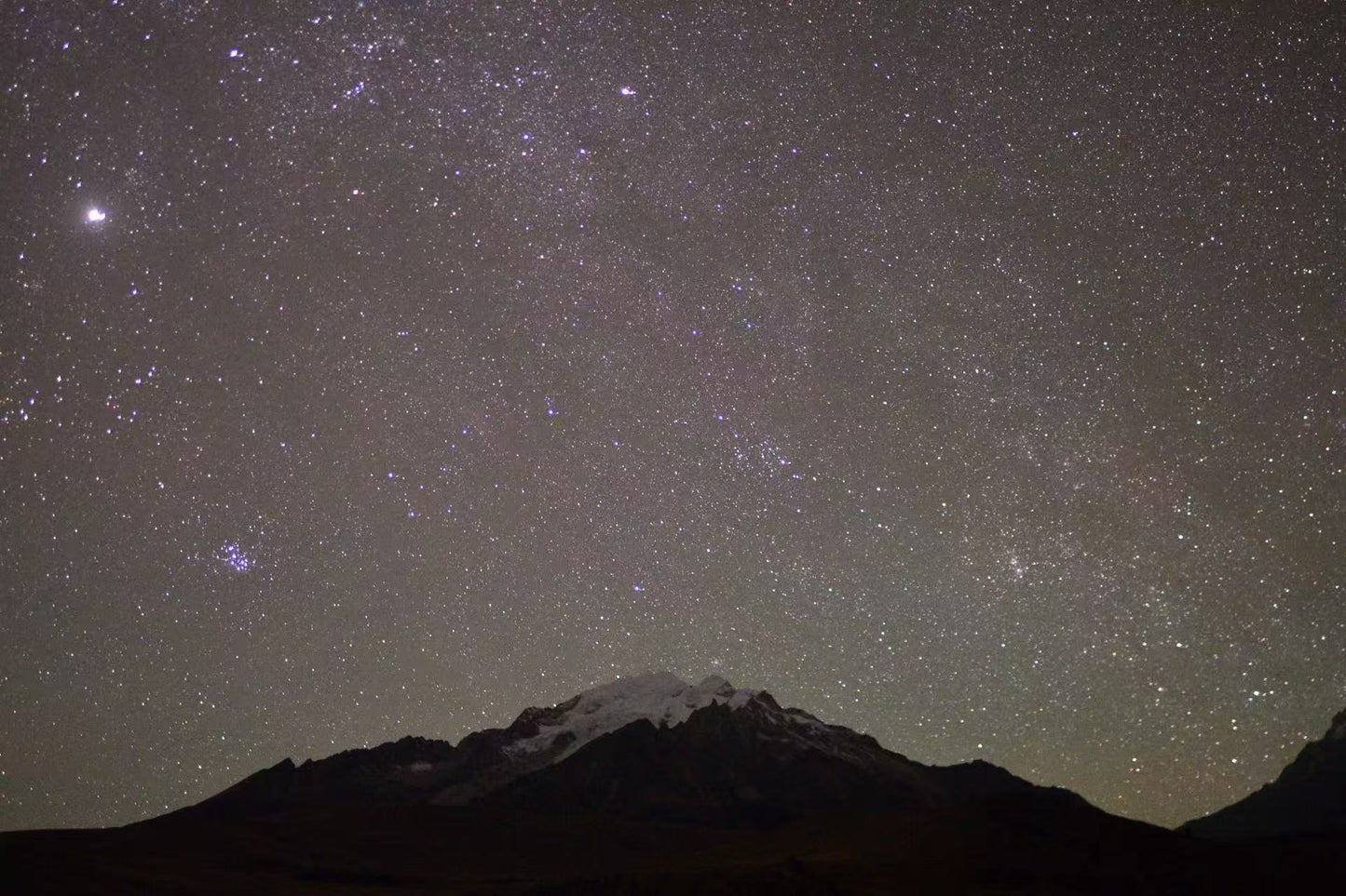 À la recherche du ciel nocturne sombre : un voyage de 3 jours à travers Genie Snow Mountain