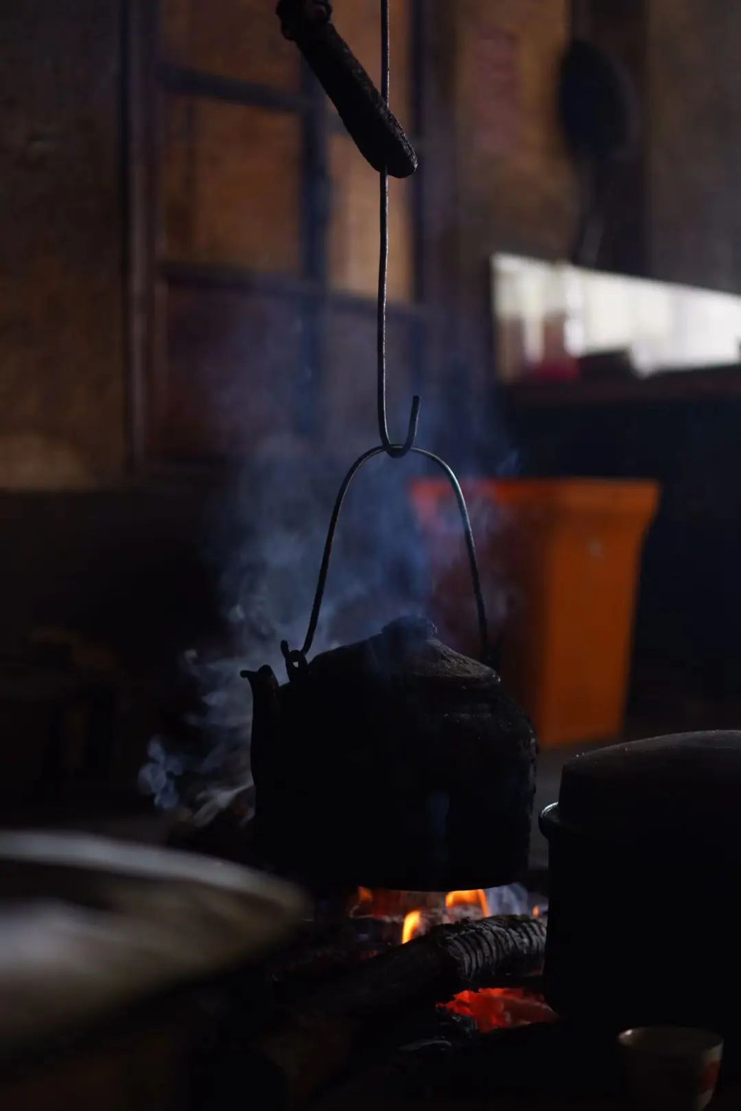 시포 깊은 산 속 &#39;친척&#39; 집에서 보낸 하루 | 창산의 저편