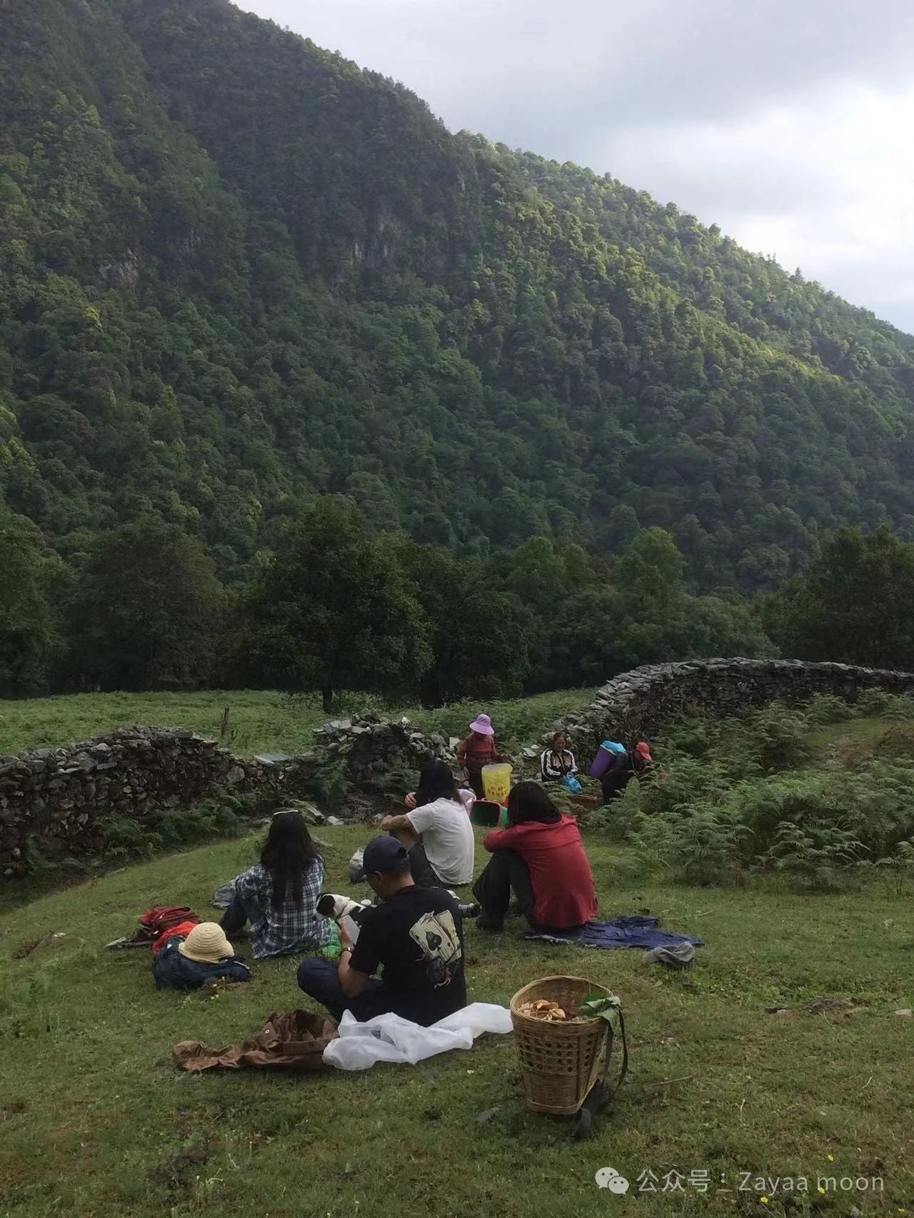 Un día en la casa de un &quot;pariente&quot; en las profundas montañas de Xipo | El otro lado de la montaña Cangshan