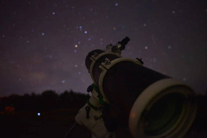 和阿土去观星 | 坐船在夜晚的星空之下的湖上