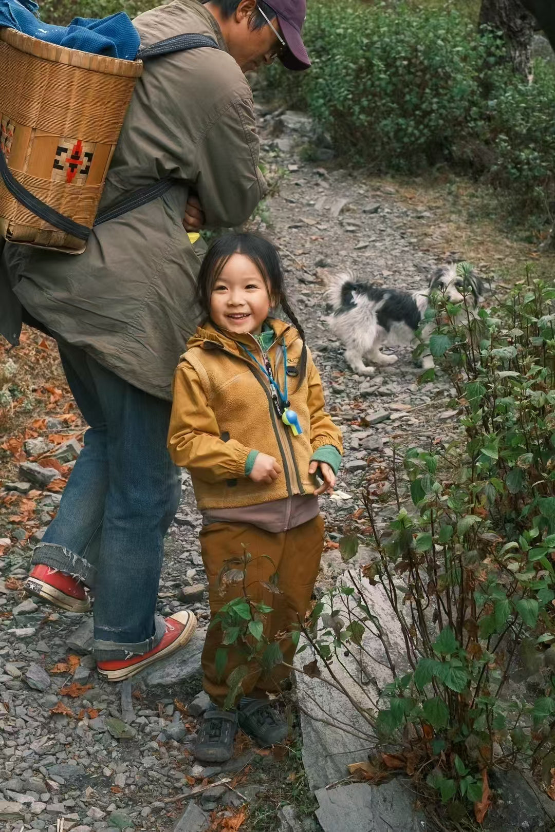 시포 깊은 산 속 &#39;친척&#39; 집에서 보낸 하루 | 창산의 저편