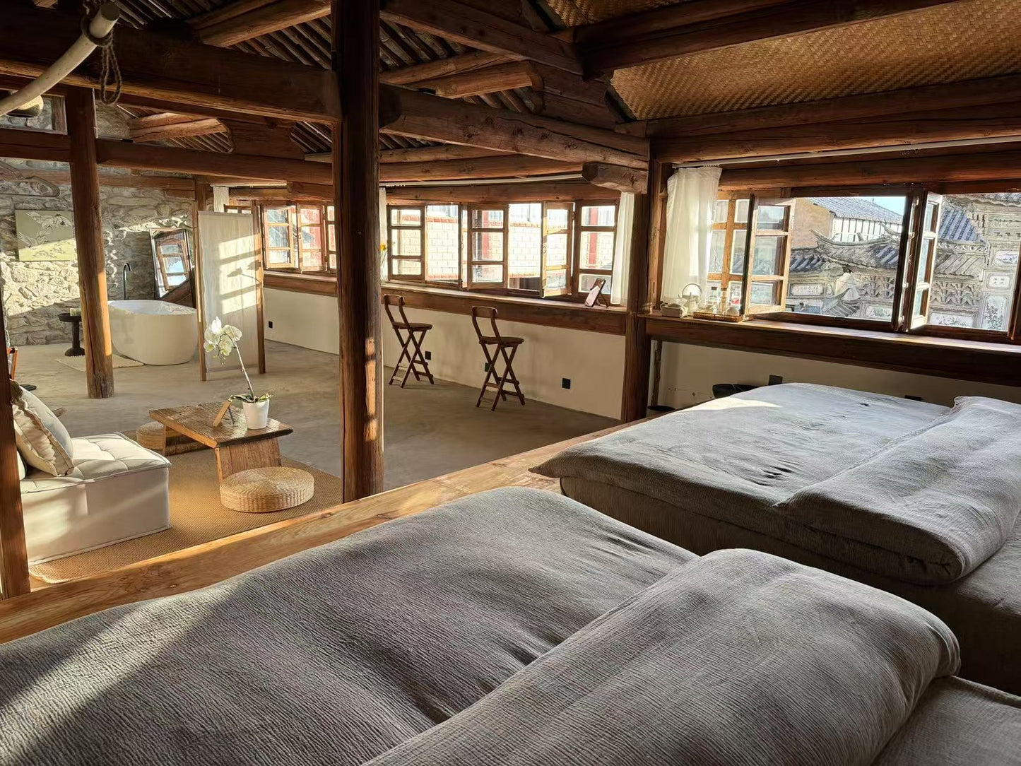 NIANRU의 &quot;One Ton Old Courtyard Family B&amp;B&quot;에서는 식사를 제공합니다.