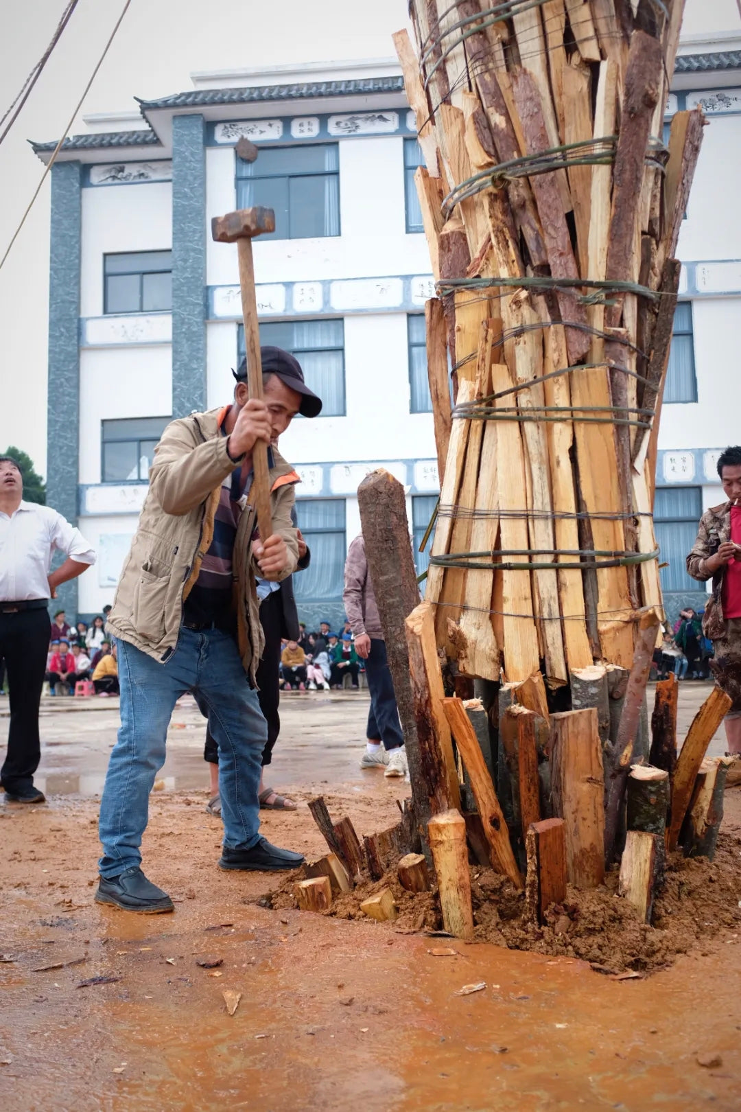 大理白族火把节（每年农历6月25）