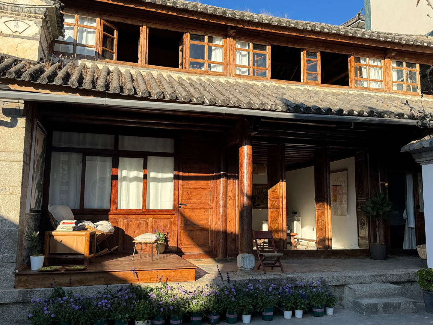 NIANRUs „One Ton Old Courtyard Family B&amp;B“ bietet Mahlzeiten an