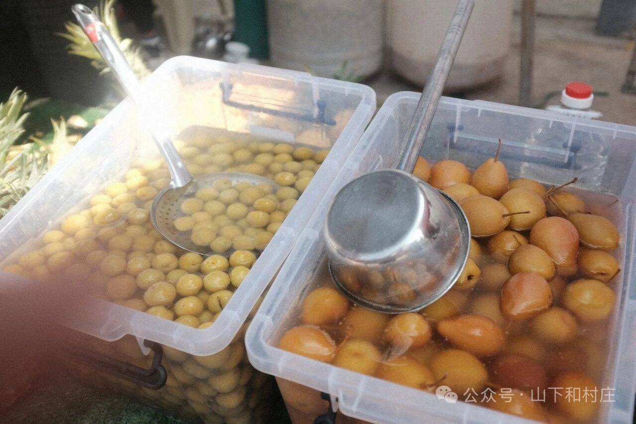 Weishan Temple Street Market | 3rd and 8th of each month