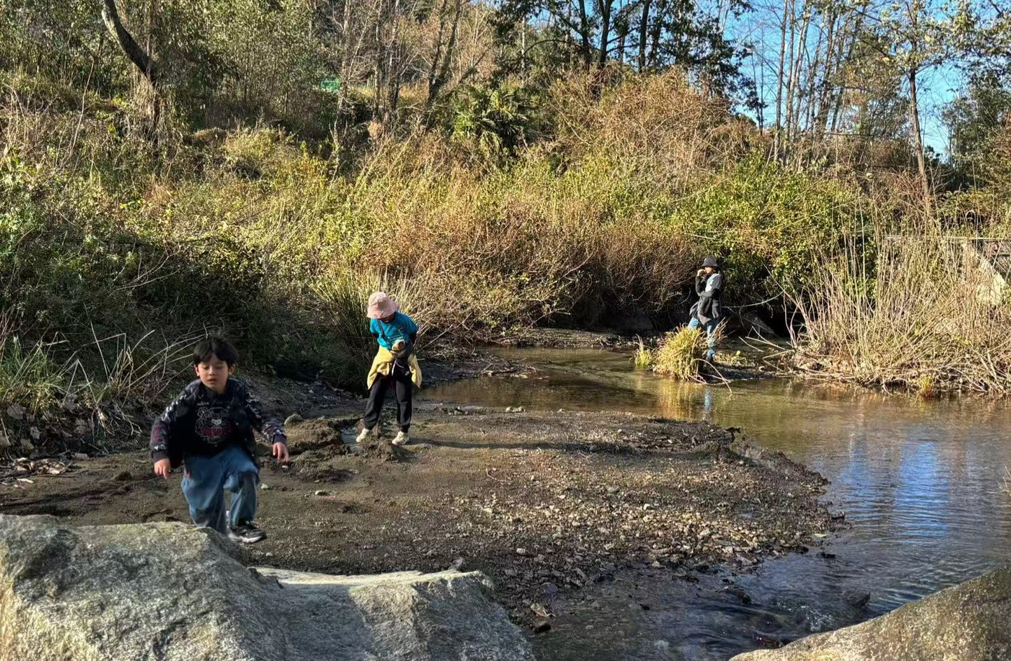 傍晚清碧溪茶园徒步 ｜下山向导红红家吃饭