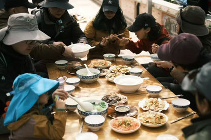 Un día en la casa de un &quot;pariente&quot; en las profundas montañas de Xipo | El otro lado de la montaña Cangshan