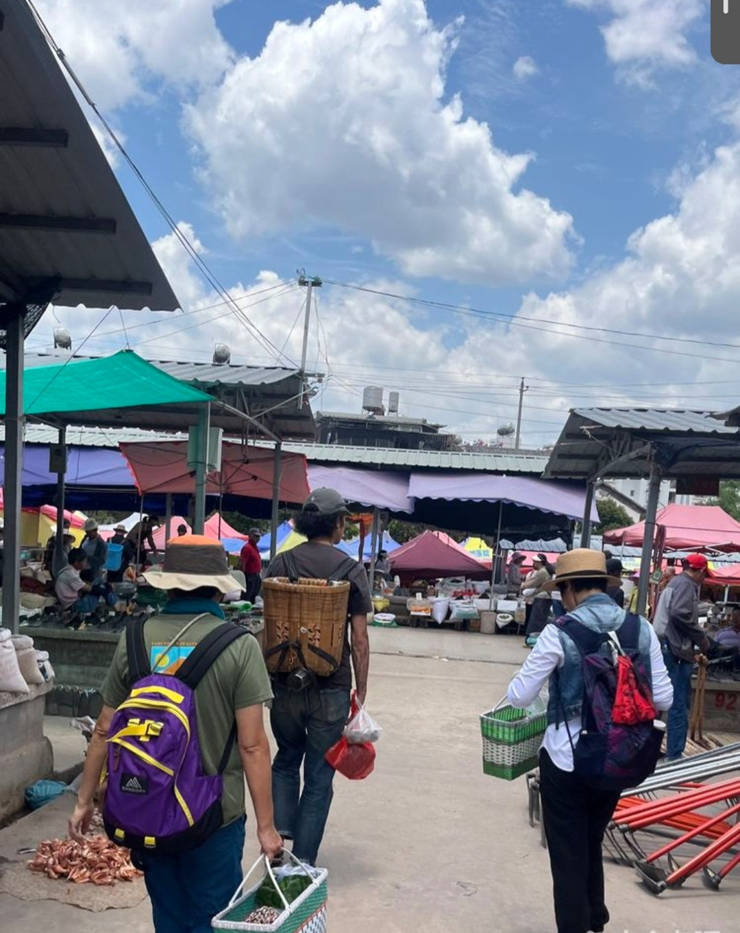 Weishan Temple Street Market | 3rd and 8th of each month